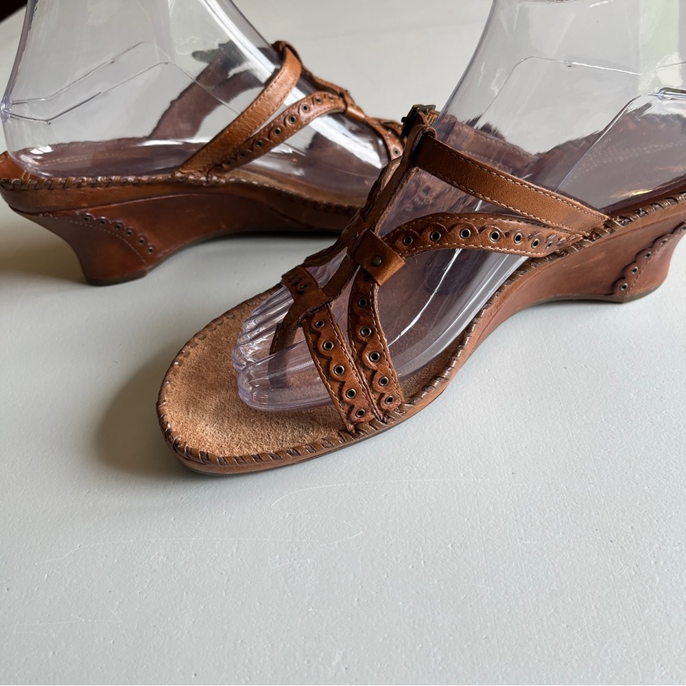 Clark’s 8.5 Artisan Collection Sago Brown Tan Leather Studded Strappy Sandal - Picture 10 of 15